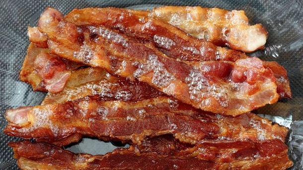 10 Reasons Why You Should Never Throw Away Bacon Grease, It's A Kitchen's Secret Weapon! - picture 13