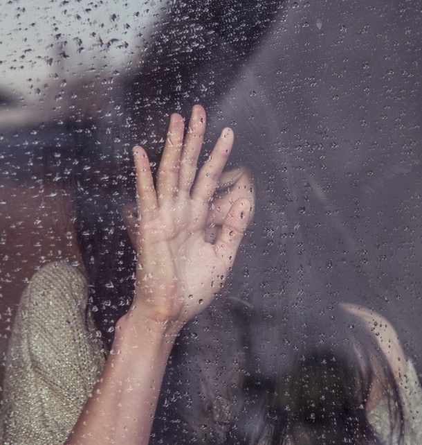 10 Sad And Hurtful Photography Images - picture 5