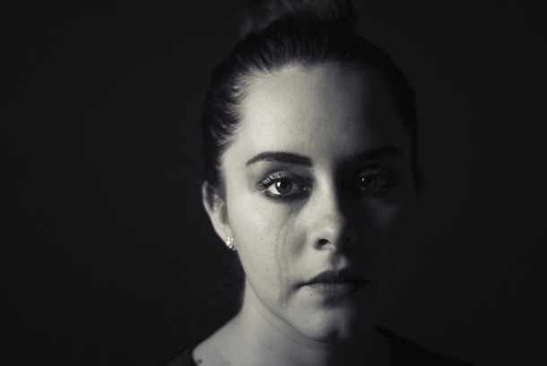 10 Sad And Hurtful Photography Images - picture 8
