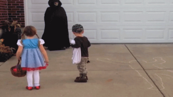 10 Silly & Funny Halloween Gifs - picture 2