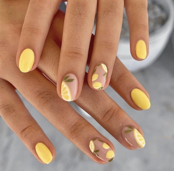 10 Sizzling And Fancy Summer Nails To Try In 2023 - picture 2