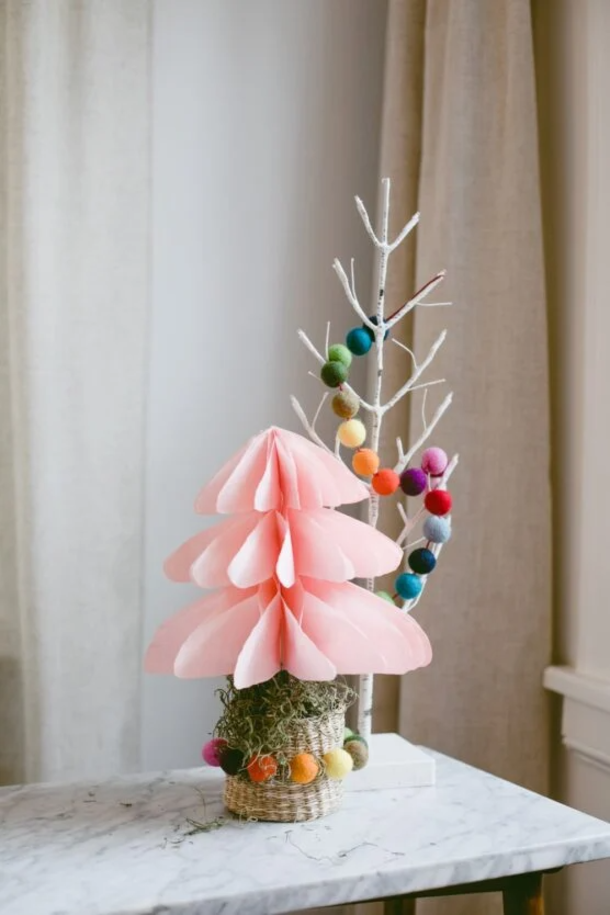 10 Small Christmas Tree Ideas If You Don't Have Much Space This Year - picture 3