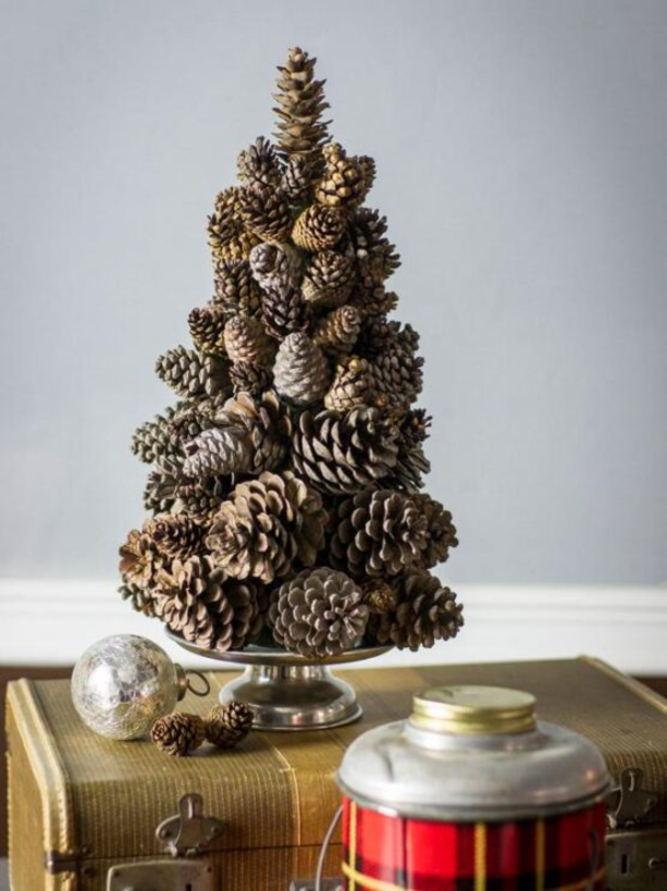 10 Small Christmas Tree Ideas If You Don't Have Much Space This Year - picture 6