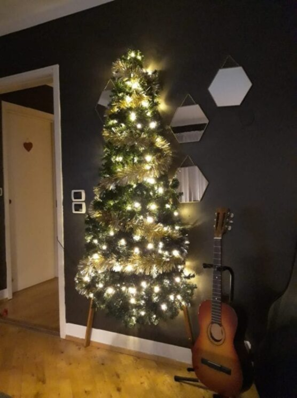 10 Small Christmas Tree Ideas If You Don't Have Much Space This Year - picture 9