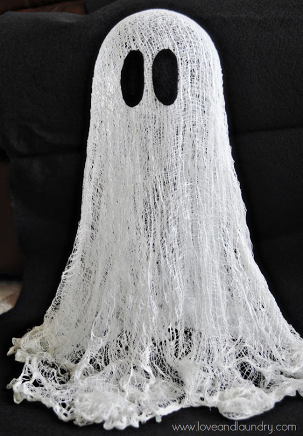 10 Spooky Creative Halloween Decor That Will Have You Scream For Joy - picture 11