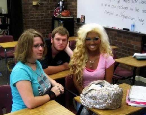10 Spray Tans From Hell...What Were They Thinking? LOL - picture 3