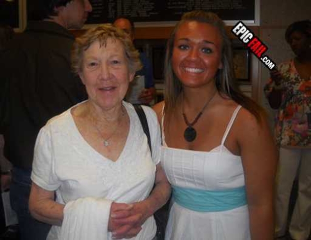 10 Spray Tans From Hell...What Were They Thinking? LOL - picture 7