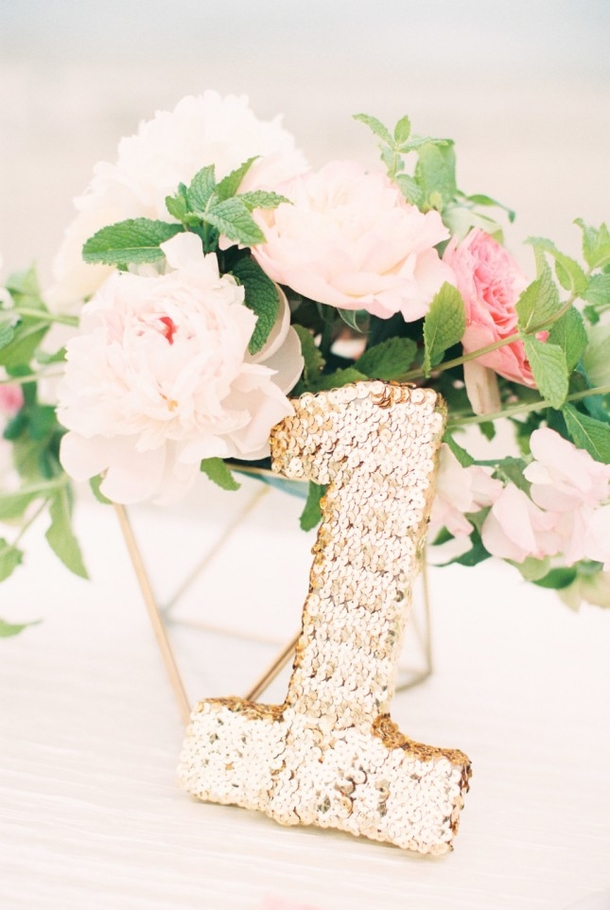 10 Spring DIY Centerpiece Ideas For Weddings - picture 2