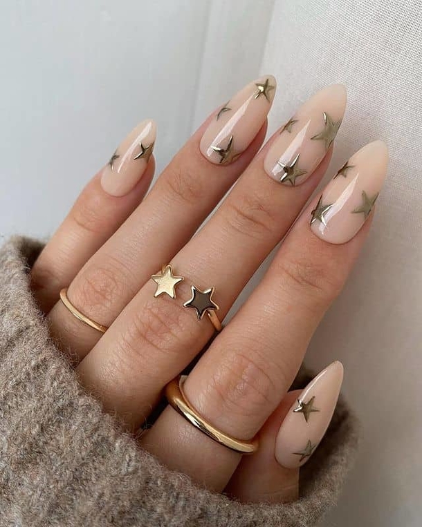 10 Stunningly Great Star Nail Looks & Designs For 2023 - picture 10