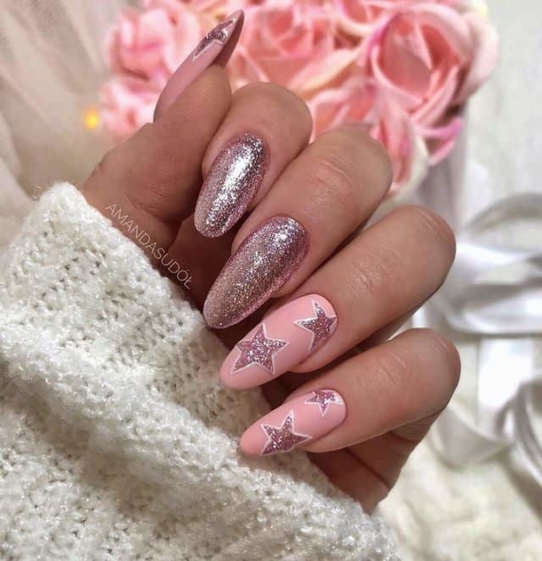10 Stunningly Great Star Nail Looks & Designs For 2023 - picture 6