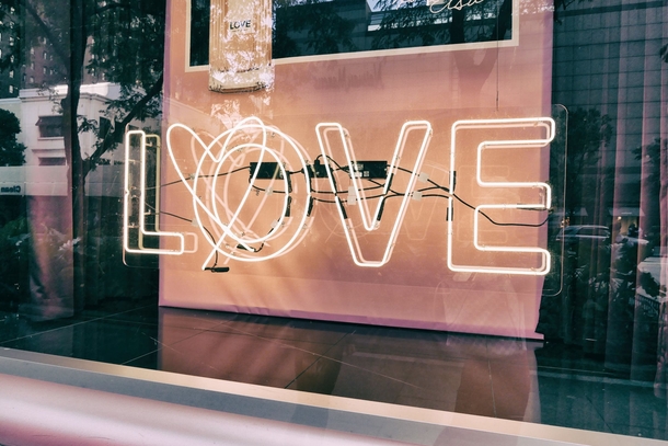10 Sweet Love Images & Captions - picture 4