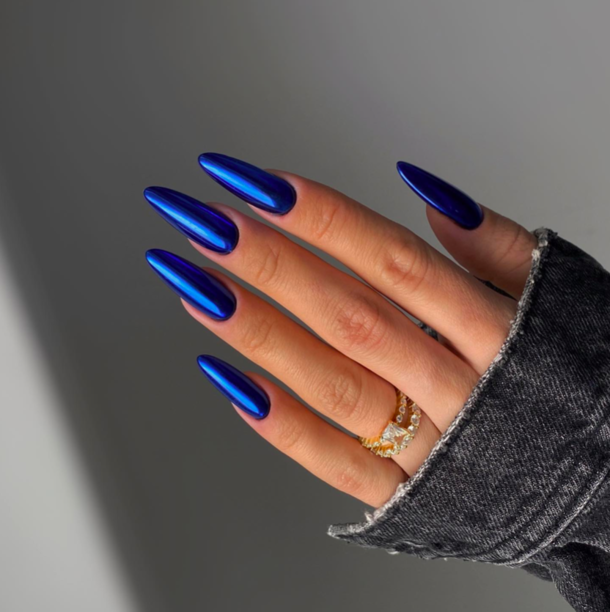 10 Top Notch Chrome Nail Designs That Are Trending! - picture 11