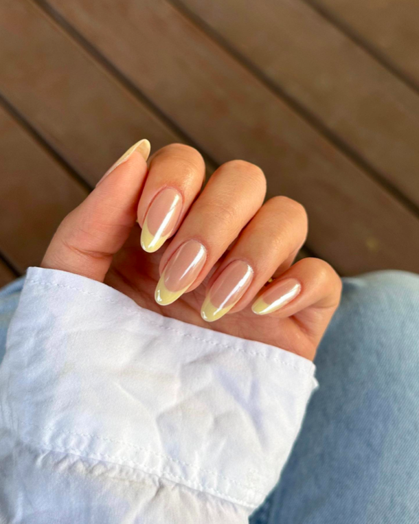 10 Top Notch Chrome Nail Designs That Are Trending! - picture 3