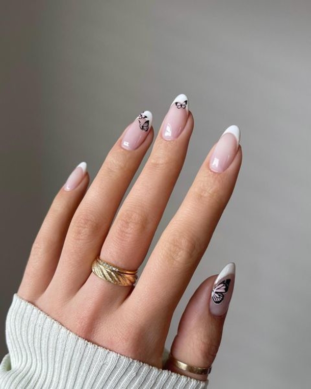 10+ Trendy Butterfly Nails You Will Love - picture 3