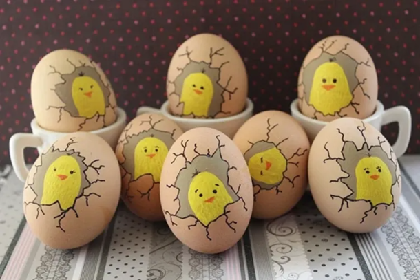 10 Trendy DIY Painted Easter Egg Tutorials You Have To See - picture 7
