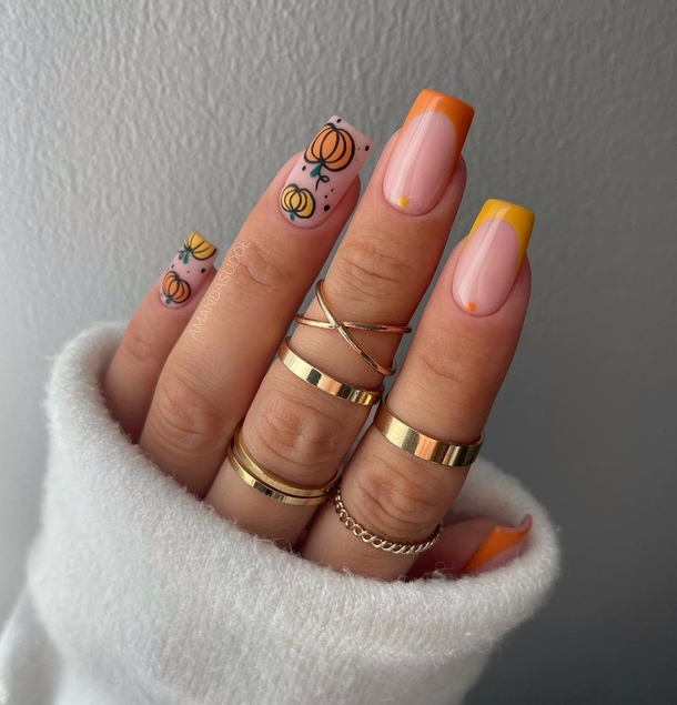 10 Unique & Beautiful Thanksgiving Nail Designs & Looks To Try In 2023 - picture 2