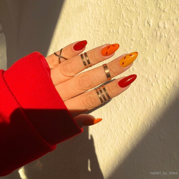 10 Unique & Beautiful Thanksgiving Nail Designs & Looks To Try In 2023 - picture 5