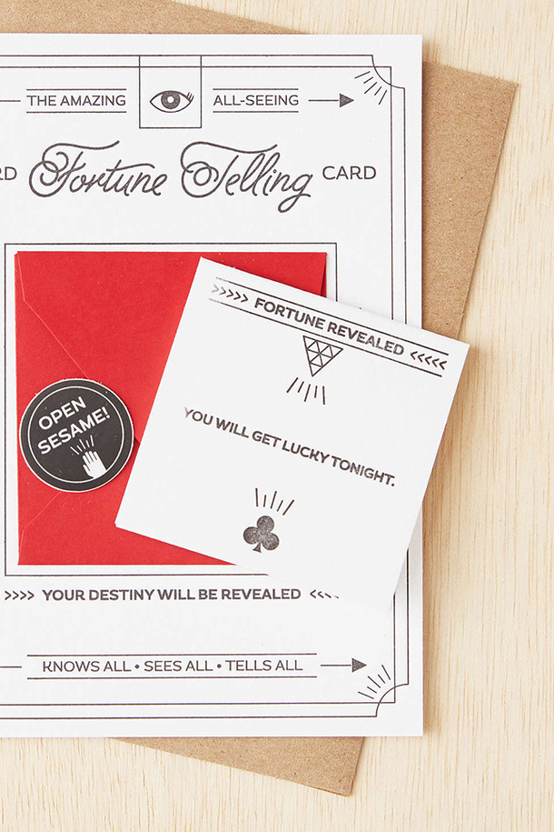 10 Valentine's Day Gifts To Give That Are Under $10 - picture 7