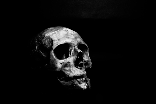 10 Very Scary Photography Images That Remind You Of Halloween - picture 2