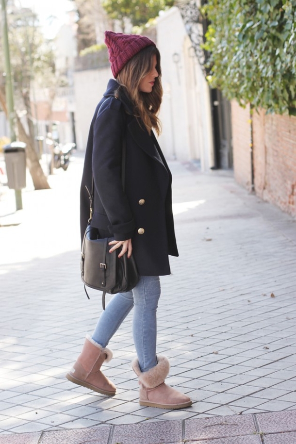 10 Warm And Cozy Outfits With Ugg Boots - picture 11