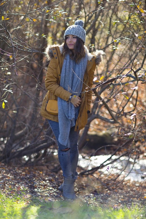 10 Warm And Cozy Outfits With Ugg Boots - picture 6