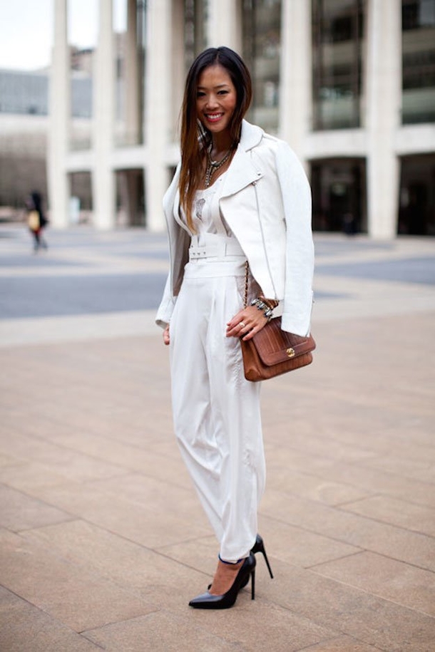 10+ Ways To Pull Off All White Outfits This Winter - picture 4