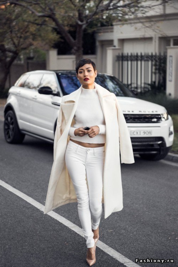 10+ Ways To Pull Off All White Outfits This Winter - picture 5