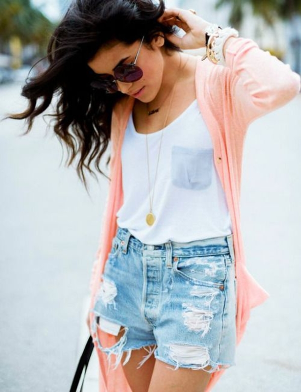 10 Ways To Rock High Waisted Shorts This Summer - picture 6