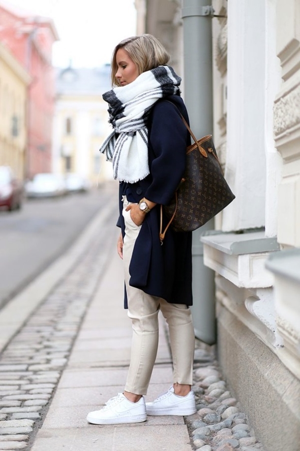 10 Women's Scarf Outfit Ideas To Try This 2016 - picture 12