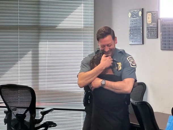 10 years later, Anne Arundel County Police Officer Reunites with Child He Rescued from Drowning - picture 3