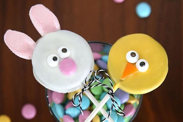 10 Yummy Cakey Easter Pops 2023 - picture 3