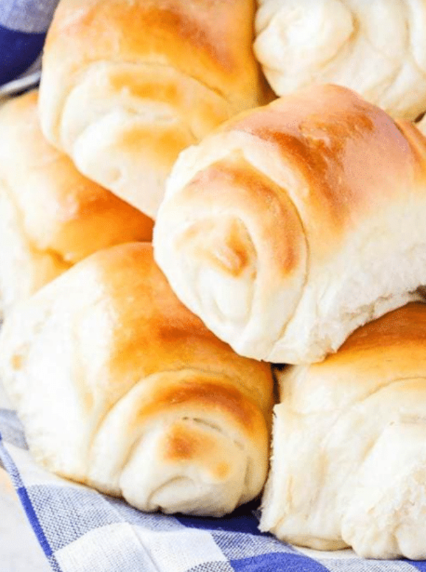 10 Yummy Dinner Rolls For Easter That Your Guests Will Love - picture 11