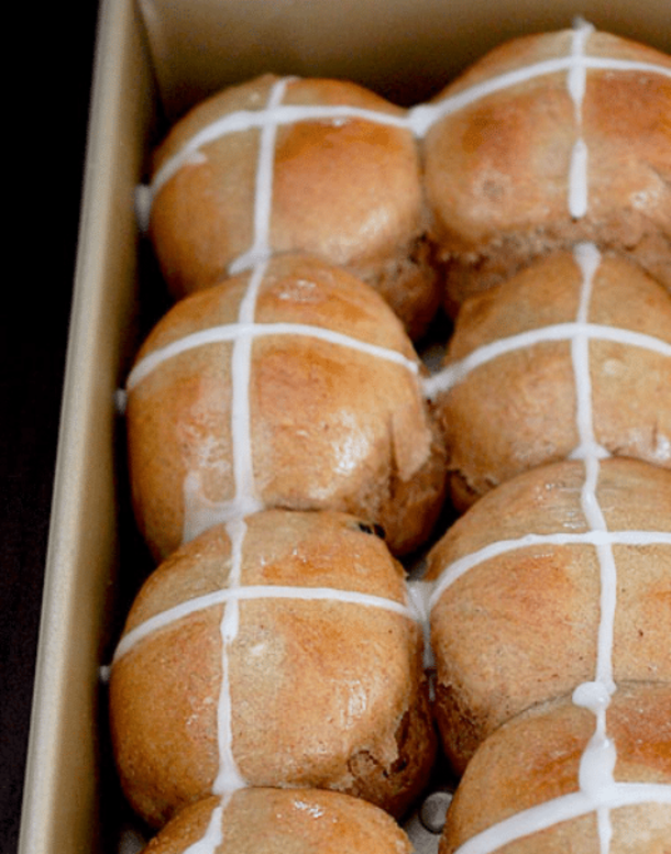 10 Yummy Dinner Rolls For Easter That Your Guests Will Love - picture 7
