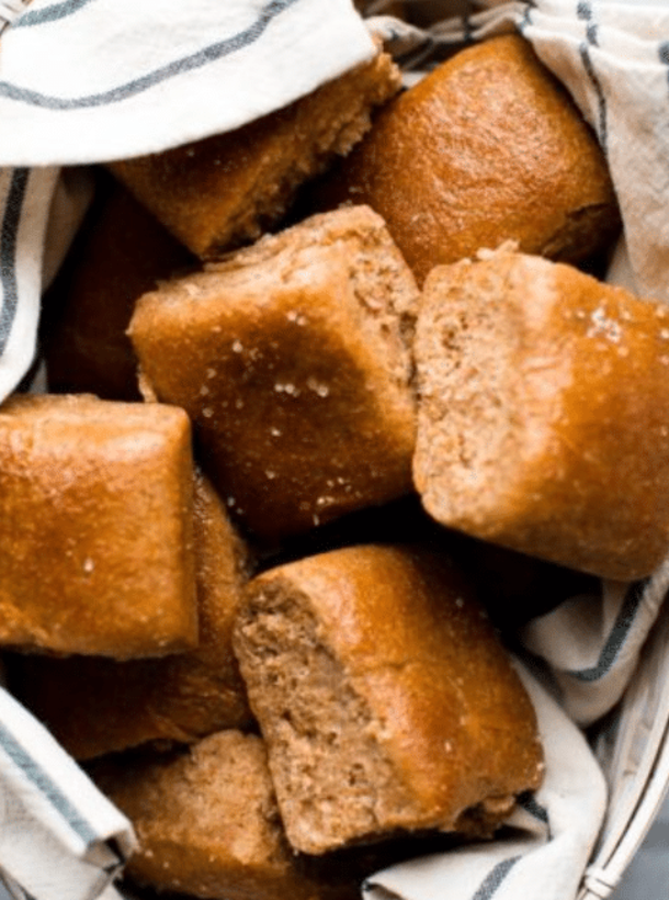 10 Yummy Dinner Rolls For Easter That Your Guests Will Love - picture 8