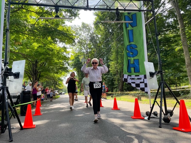 100-year-old woman competes & completes 5K road race after her birthday, wants to spread positivity and joy - picture 2
