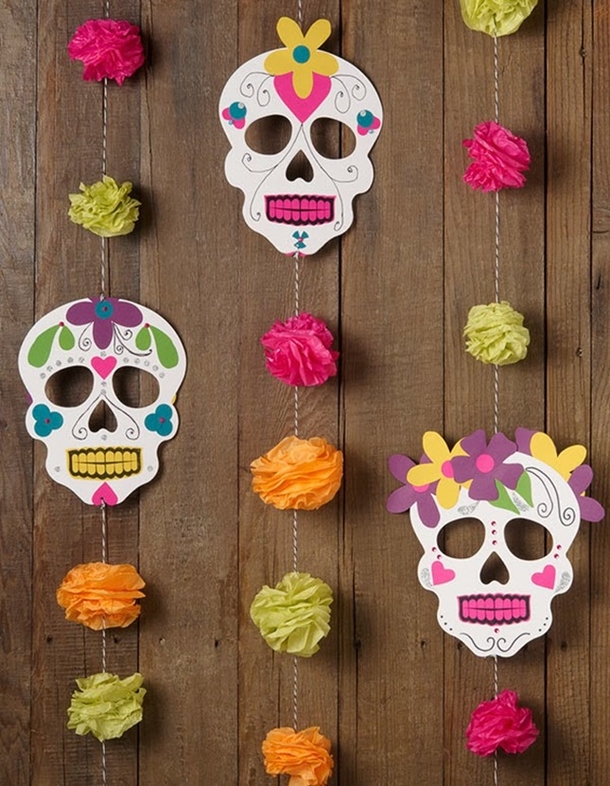 11 Wicked Halloween Garland Decoration Ideas - picture 5