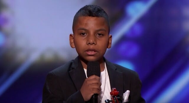 11 Year Old Cancer Survivor Awarded With Golden Buzzer For His Breathtaking Violin Performance - picture 2