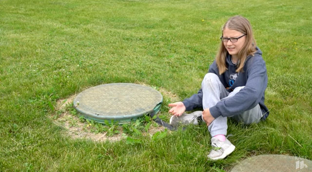 12-year-old girl rescues 4-year-old boy who fell into an open sewer - picture 2
