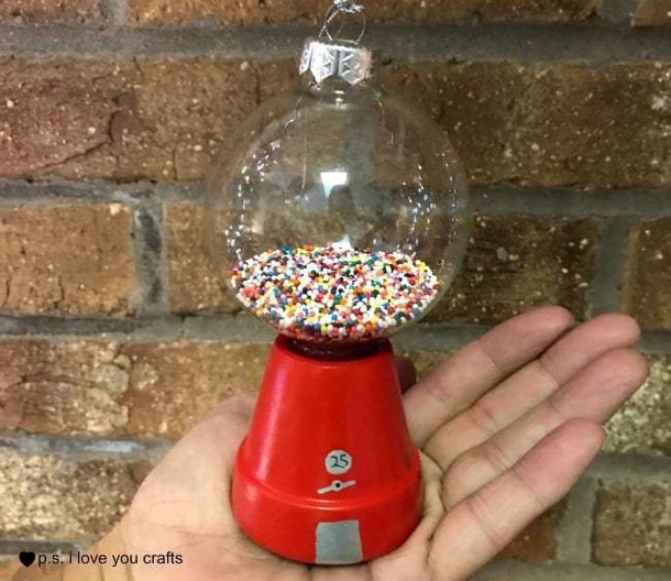 15+ Cute Christmas Ornaments To Make With Kids - picture 10