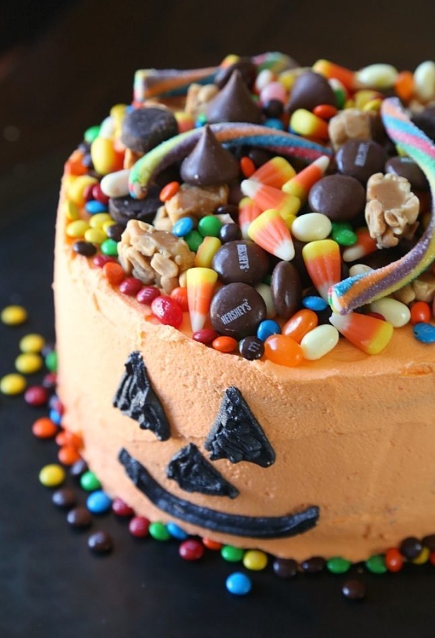 15 Halloween Cake Recipes Perfect for Any Spooky Occasion - picture 9