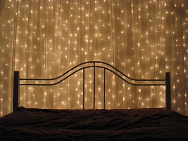 15 Ways To Use Fairy Lights In The Bedroom - picture 14