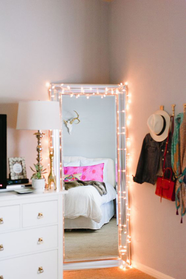 15 Ways To Use Fairy Lights In The Bedroom - picture 5