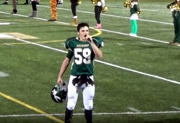 15-Year-Old Football Player Grabs Mic To Sing Anthem. Crowd Gasps As He Hits First Note (Video) - picture 2