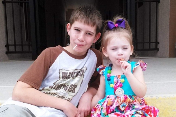 15-year-old stabbed as he protects his 5-year-old sister during home invasion, passes away - picture 3