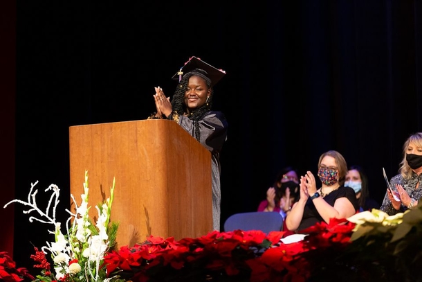 17-year-old girl makes history after she earns a nursing diploma while she’s still in high school - picture 5