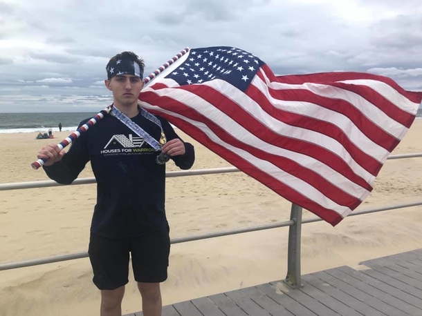 17-year-old raises $12,000 to help homeless veterans by running a marathon across the country - picture 3