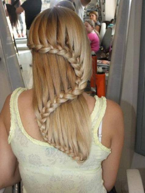 18 Of The Most Stunning Hairstyles Ever Made - picture 5