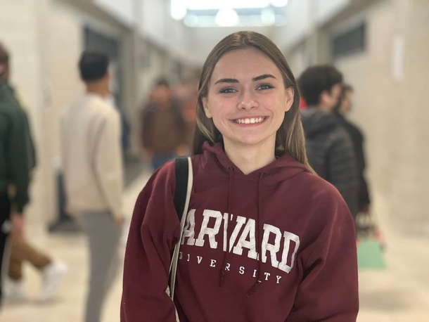 18-year-old girl who was born in prison bravely beats the odds and will now study at Harvard - picture 2