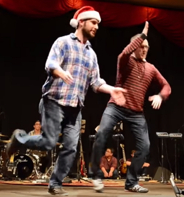 2 Guys Walk On Stage For Christmas Skit With An Unexpected Twist That'll Have You Laughing For Days - picture 4