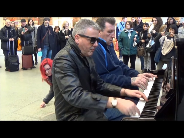 2 men play ‘Boogie Woogie Jam’ on public piano. Then woman joins in for stunning performance - picture 4